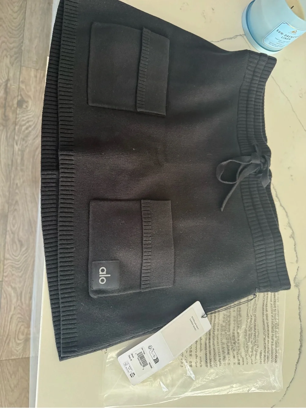 ALO Yoga Black Scholar Knit Cargo Skirt - Black Medium